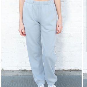 Brandy Melville Baby blue rosa sweatpants💙